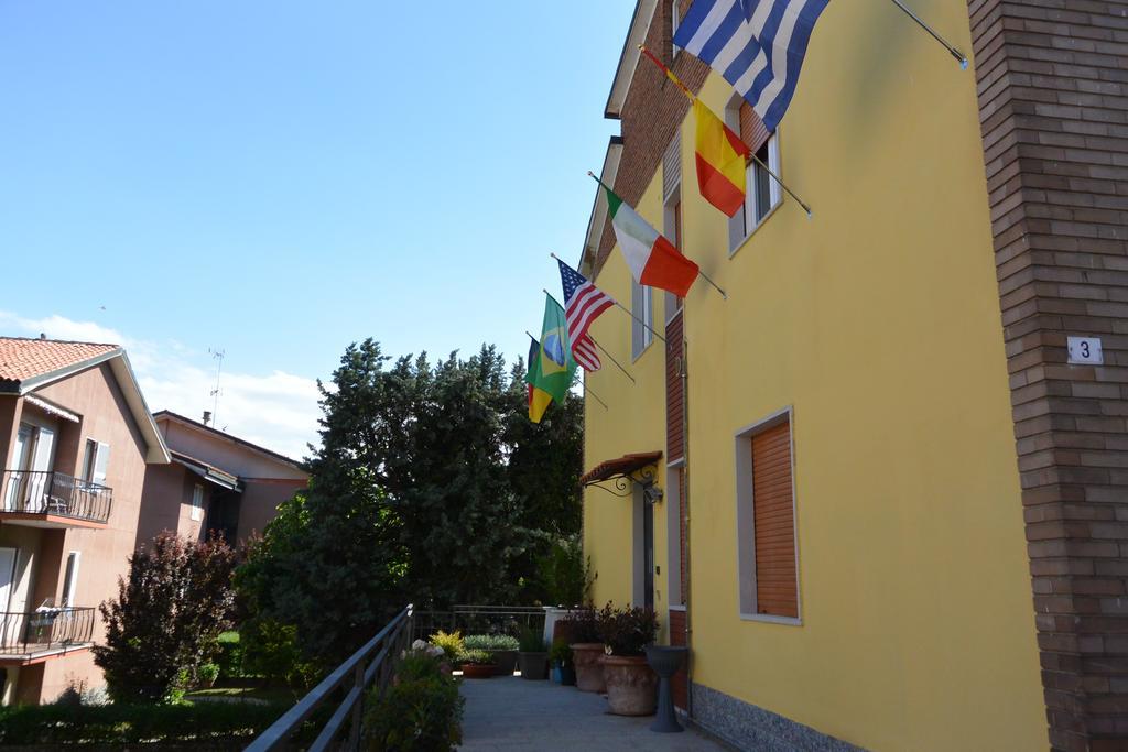 Pavia Ostello מראה חיצוני תמונה
