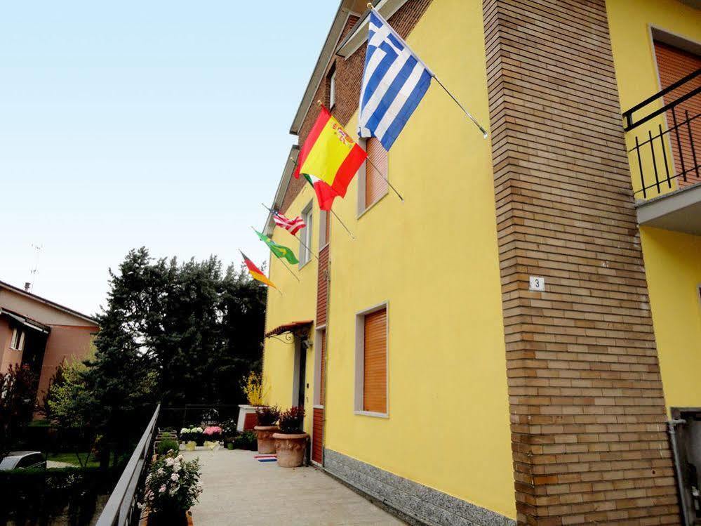 Pavia Ostello מראה חיצוני תמונה